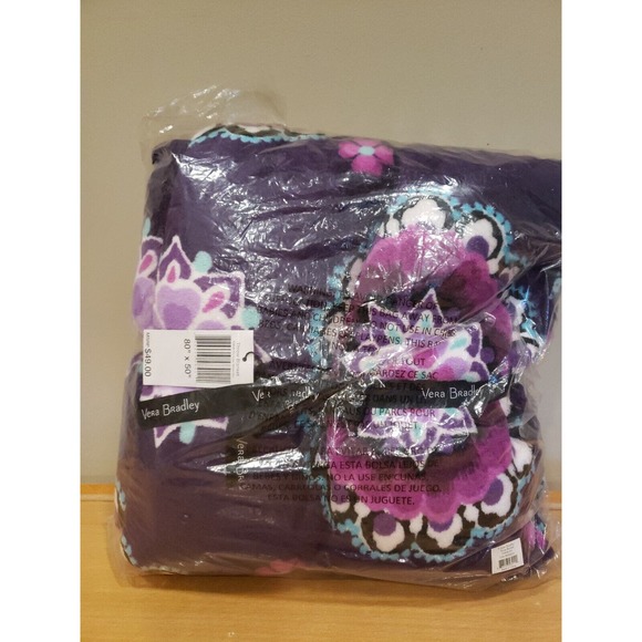 VERA BRADLEY RARE Throw Blanket Fleece LILAC MEDALLION 80
